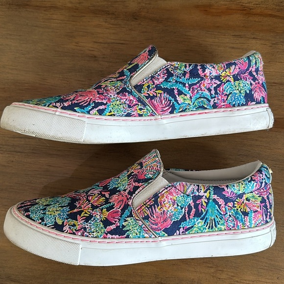 Lilly Pulitzer Julie Sneaker Size 8 - Picture 10 of 14